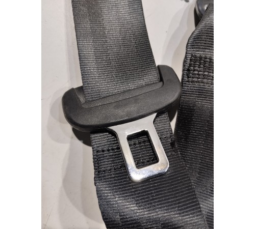 Ремень безопасности задний