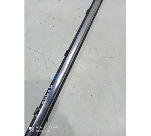 Уплотнитель стекла (передний левый наружный)