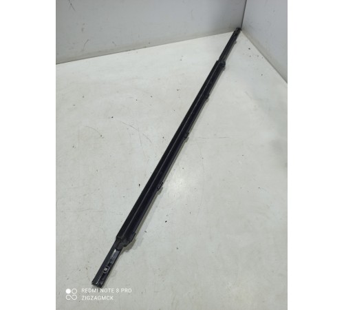 Уплотнитель стекла (передний левый наружный)