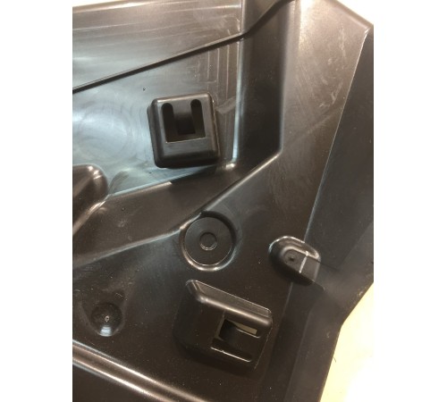 Кожух замка двери(задний,левый)