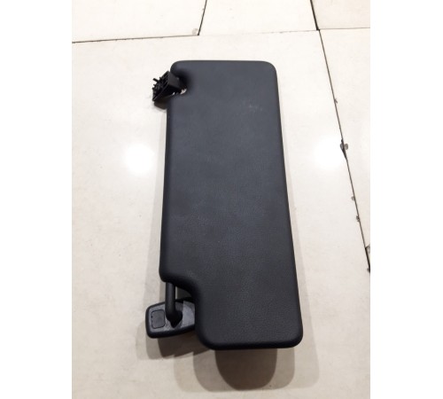 Козырек солнцезащитный(правый)