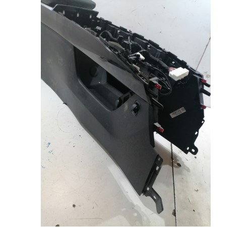 Центральная консоль (с подлокотником)