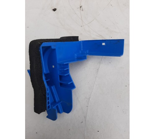 Накладка замка двери задняя правая