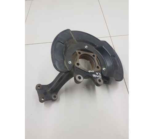 Кулак поворотный задний правый