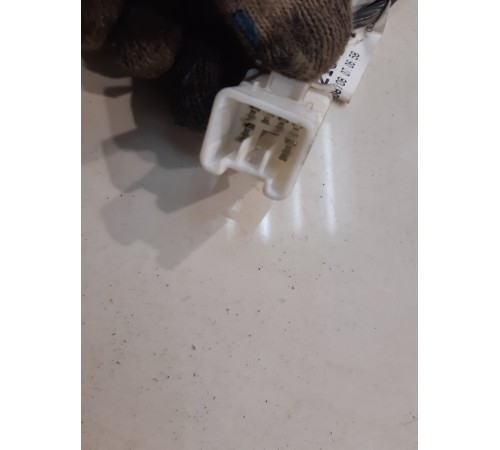 Электропроводка двери (задняя, левая)