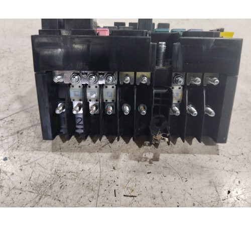 Блок предохранителей