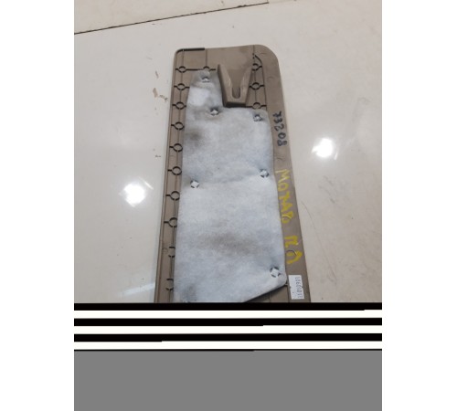 Накладка салона (передняя левая)