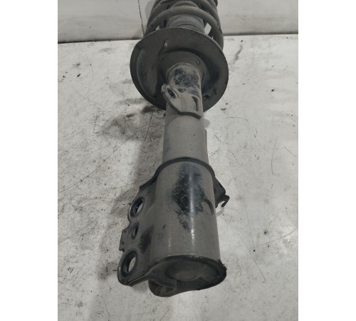 Стойка подвески передняя левая в сборе