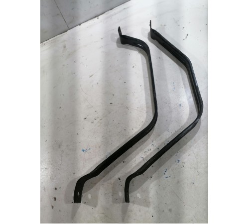 Крепление топливного бака 2шт