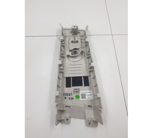 Обшивка центральной стойки правая верхняя