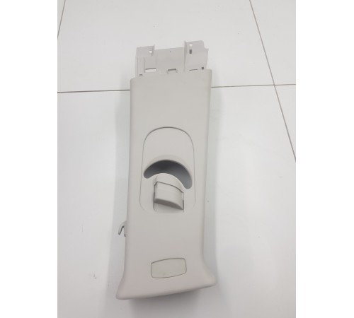 Обшивка центральной стойки правая верхняя