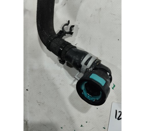 Патрубок системы охлаждения