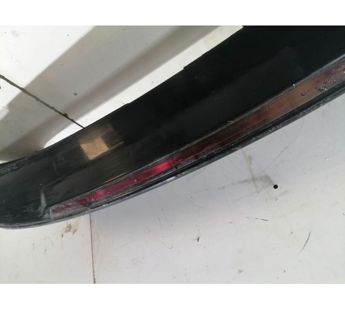 Спойлер крышки багажника