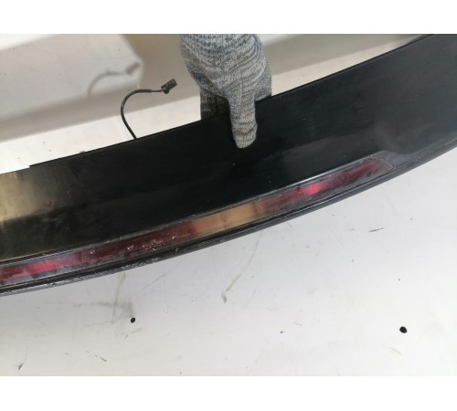 Спойлер крышки багажника