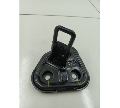 Кронштейн крепление заднего ряда сидений левый