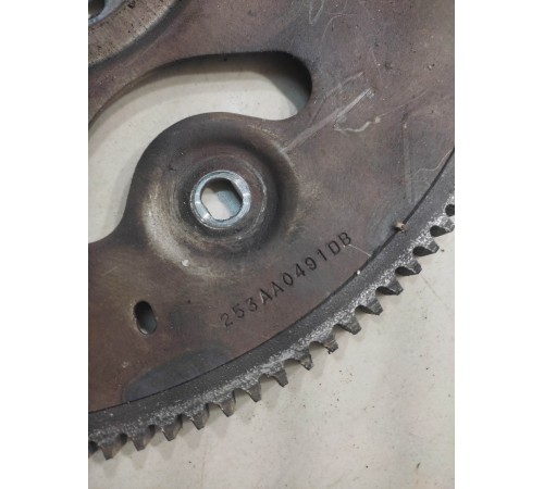 Маховик двигателя