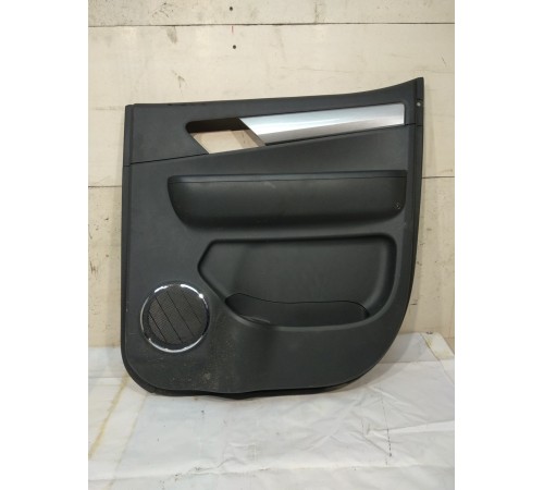 Обшивка двери задней правой