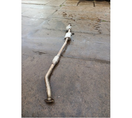 Труба глушителя средняя часть с катализатором