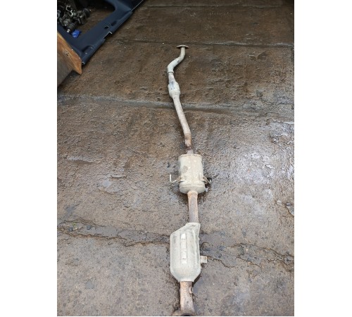 Труба глушителя средняя часть с катализатором