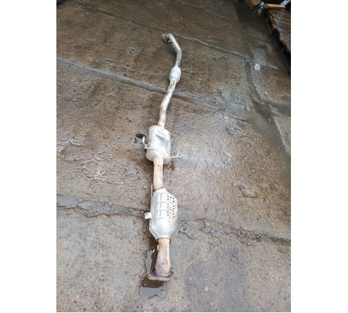 Труба глушителя средняя часть с катализатором