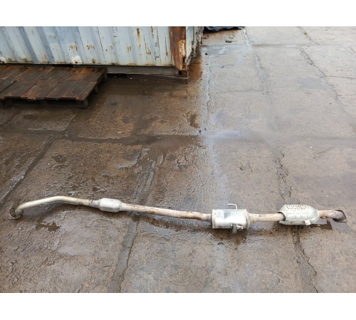 Труба глушителя средняя часть с катализатором