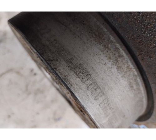 Тормозной диск передний правый