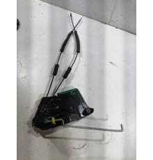 Замок двери передний левый