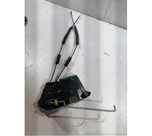 Замок двери передний левый