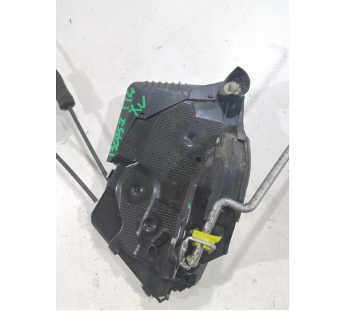 Замок двери передний левый