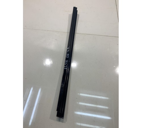 Молдинг перемычка двери (задний, правый)