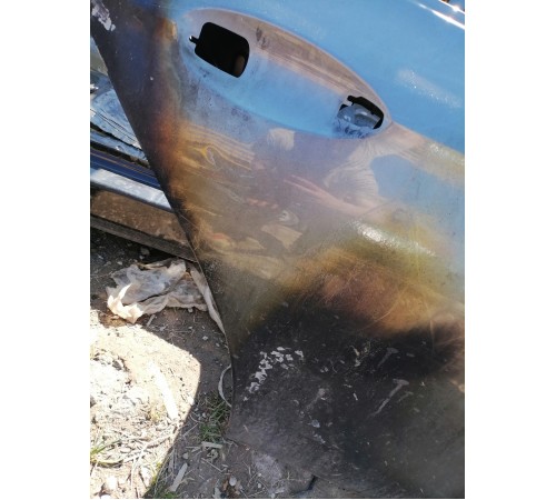 Дверь задняя правая