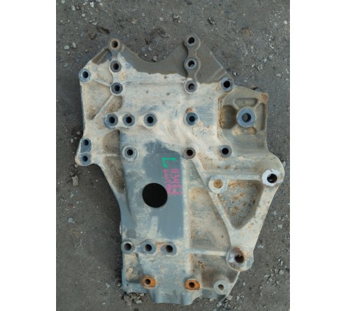 Кронштейн (крепление) кабины передний левый