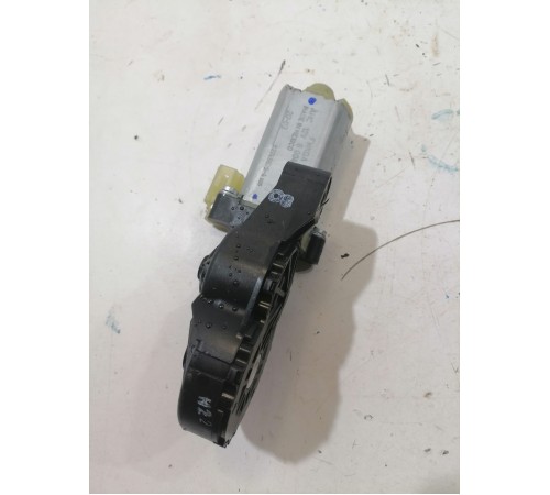 Моторчик регулировки переднего левого сиденья