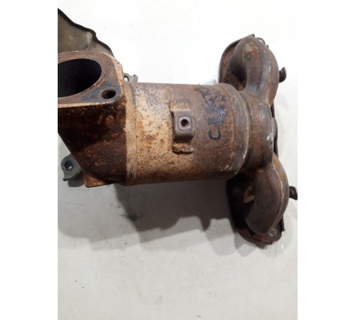 Катализатор с выпускным коллектором