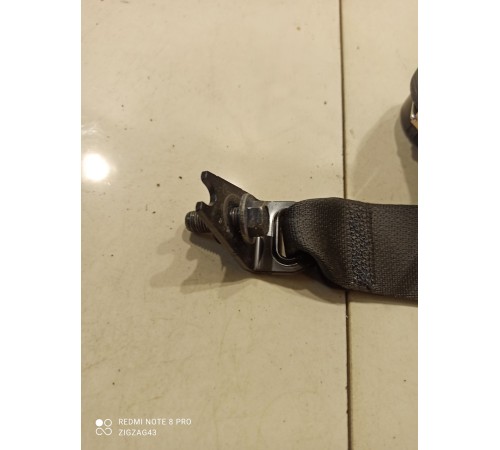 Ремень безопасности (задний, правый)