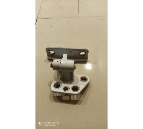 Петля двери правая нижняя