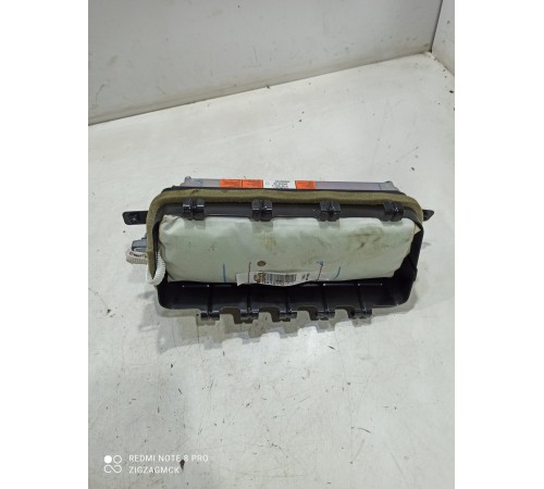 Подушка безопасности переднего пассажира