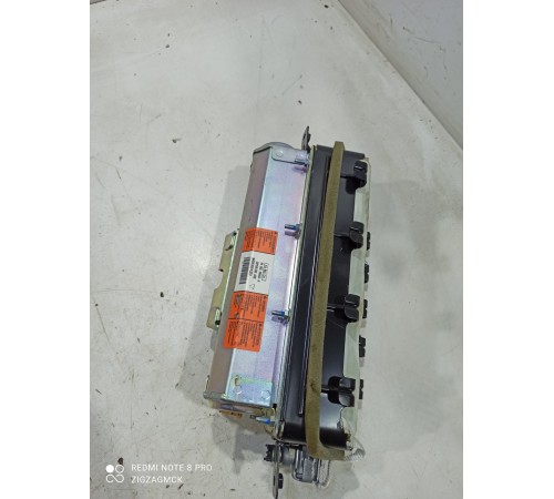 Подушка безопасности переднего пассажира