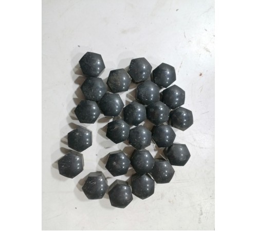 Колпачки колесных гаек 24 шт