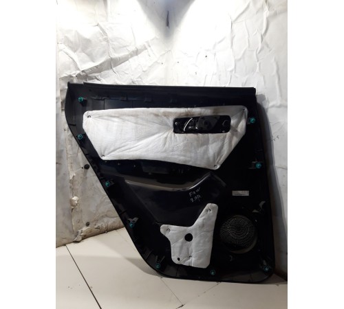 Обшивка двери (задняя правая)