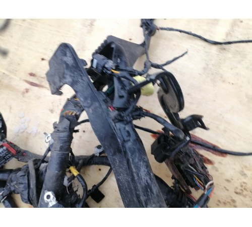 Проводка подкапотная с монтажным блоком