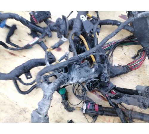 Проводка подкапотная с монтажным блоком