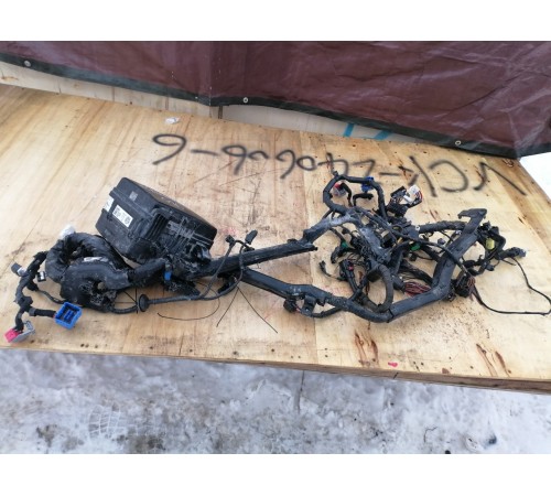 Проводка подкапотная с монтажным блоком