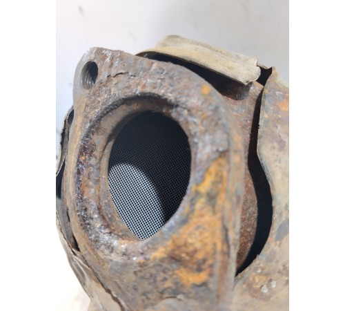 Катализатор с выпускным коллектором