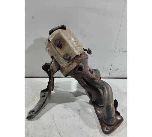 Катализатор с выпускным коллектором