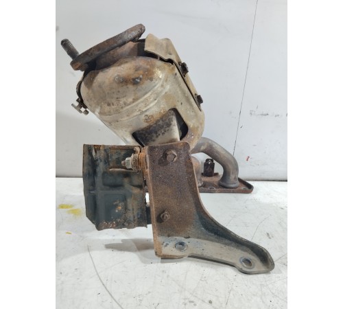 Катализатор с выпускным коллектором