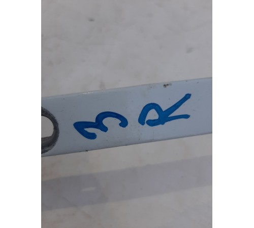 Петля крышки багажника(правая)