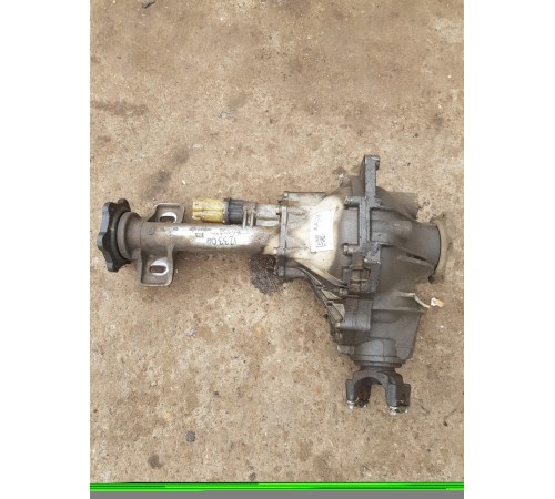 Редуктор переднего моста передний