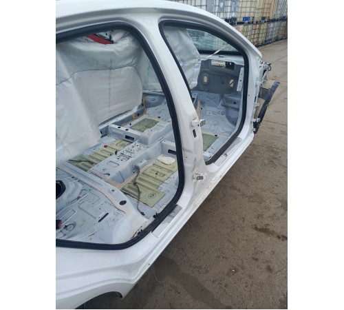 Порог со стойкой правый