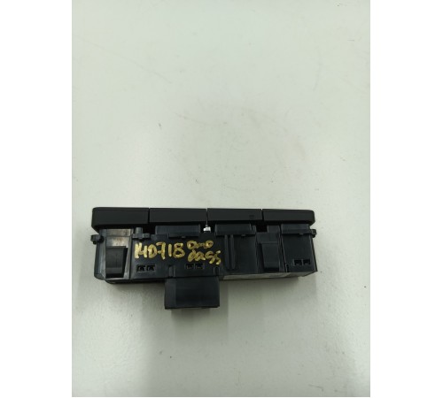 Блок кнопок центральной консоли многофункциональных